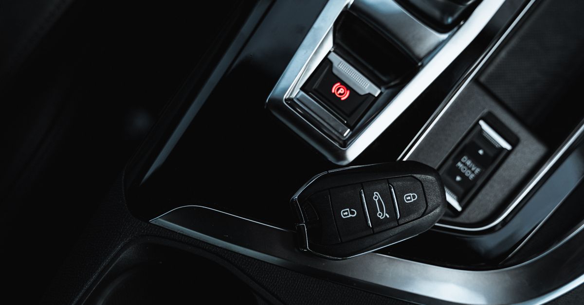 Ford car key fob — McKinley Locksmith