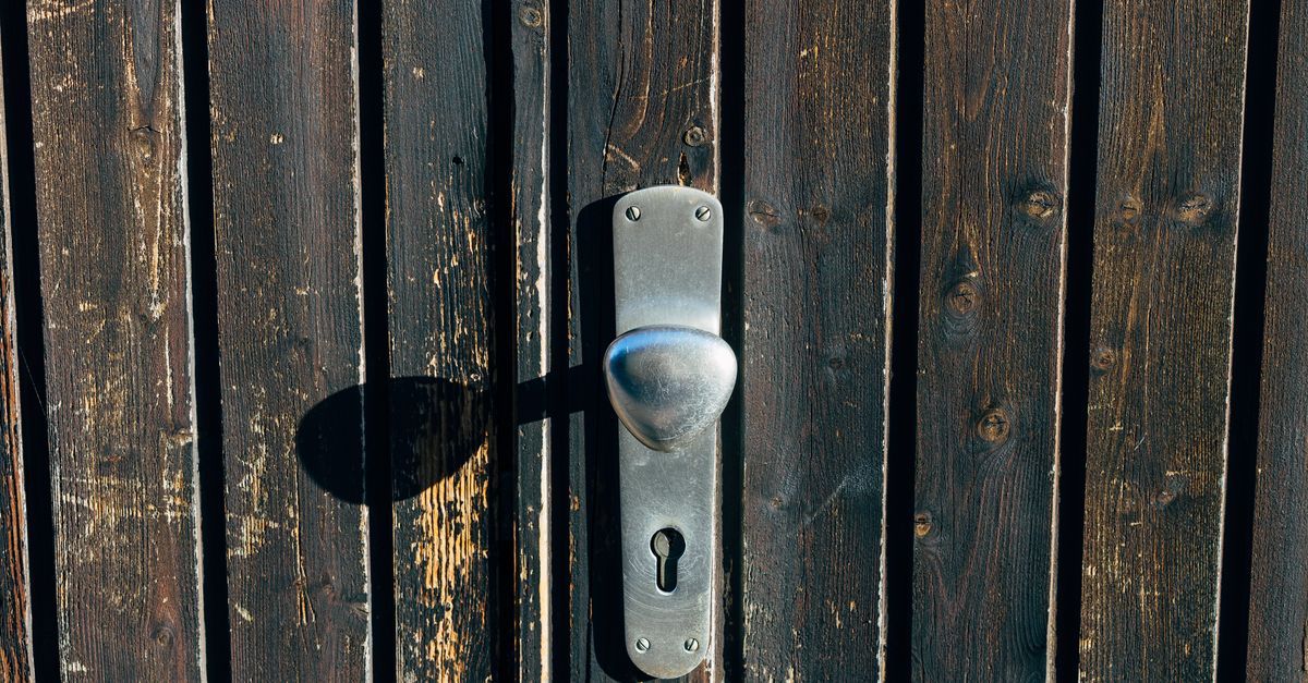 Door Knob Lock Replacement — McKinley Locksmith