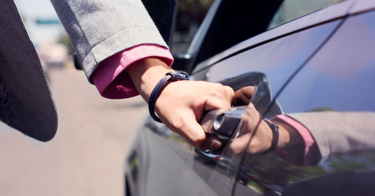 Car Lockout Service That Skips the Dealer Trip — McKinley Locksmith
