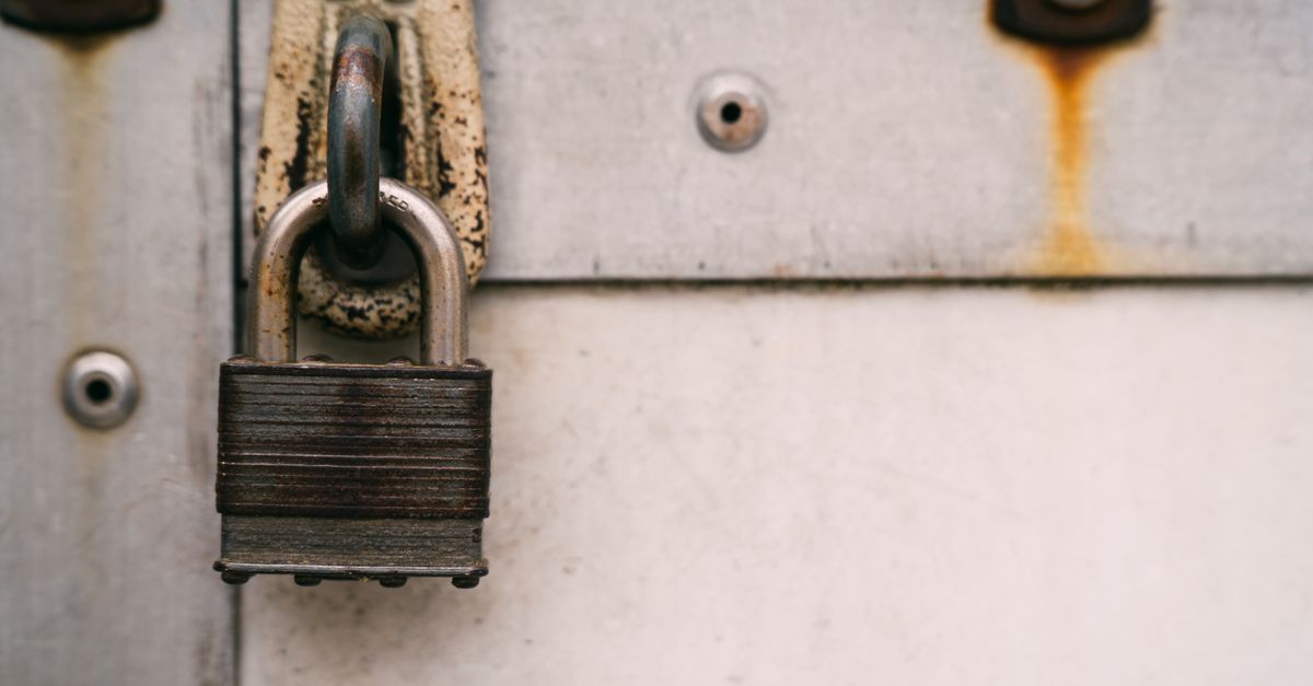 What to Do Before Calling a Home Lockout Service — McKinley Locksmith